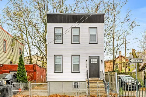 13 Mcadoo Ave, Jersey City, NJ 07305