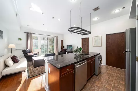61 Grand St #2A, Jersey City, NJ 07302