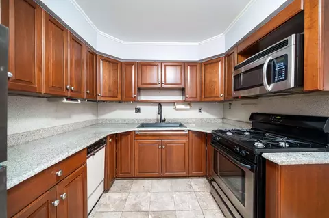 540 Central Ave #14, Harrison, NJ 07029