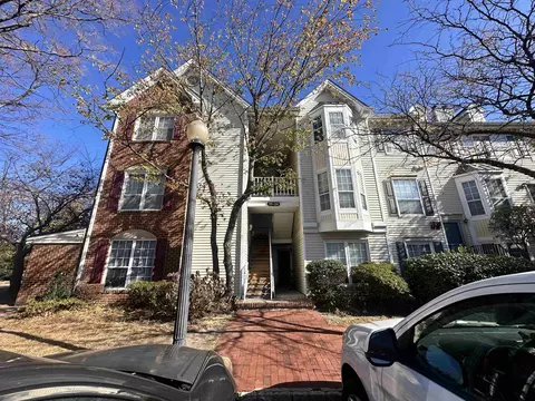 24 Juniper St, Jersey City, NJ 07305