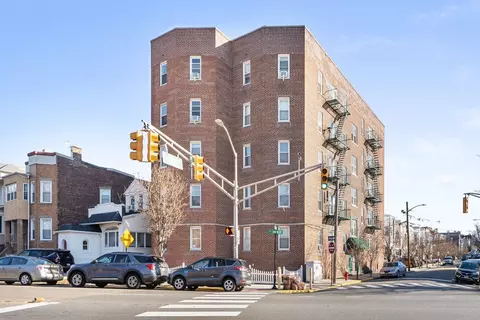 1700 Kennedy Blvd #25, Union City, NJ 07087