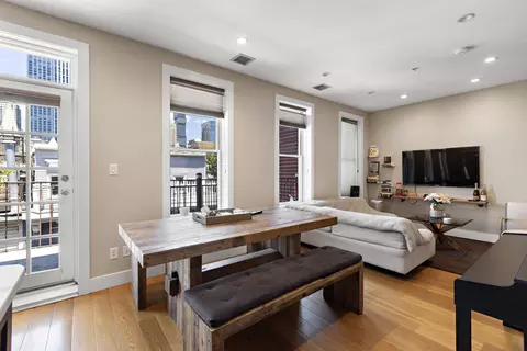 110 Morris St #4R, Jersey City, NJ 07302