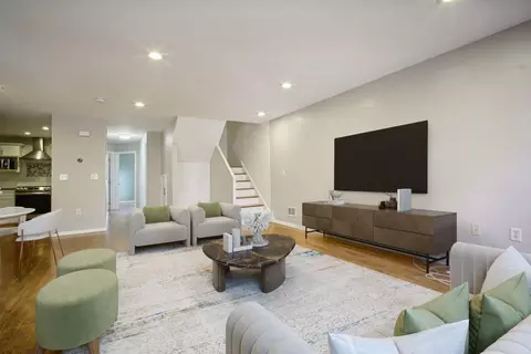 18 Manning Ave, Jersey City, NJ 07304