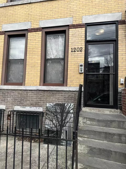 1202 13th St #4, North Bergen, NJ 07047