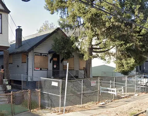 21 Wade St, Jc Greenville, NJ 07305