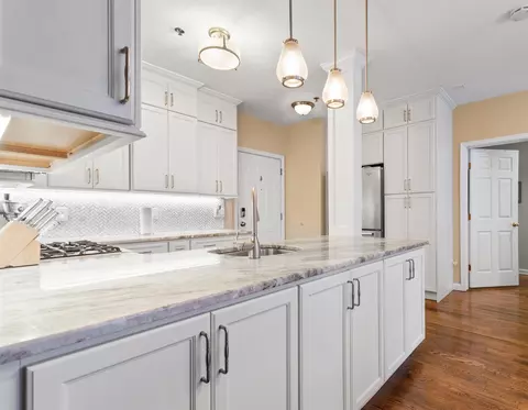1115 Grand St #2B, Hoboken, NJ 07030