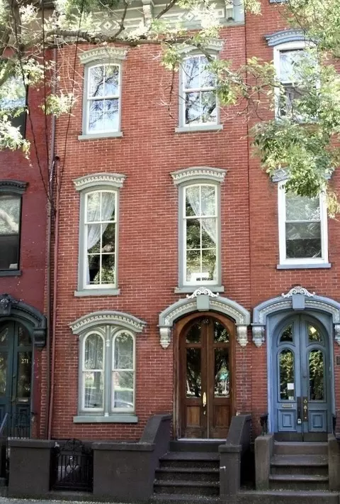 273 8th St, Jersey City, NJ 07302