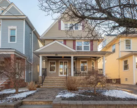 44 W 38th St, Bayonne, NJ 07002