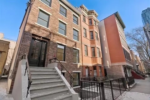 230 Bay St #2, Jersey City, NJ 07302