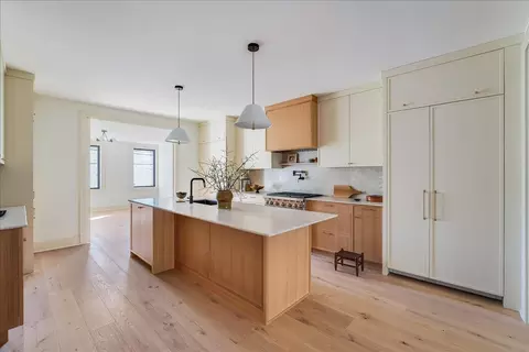 628 Grand St #1, Hoboken, NJ 07030