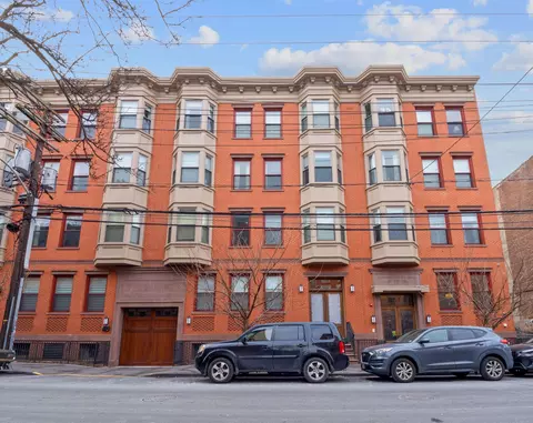 231 1st St #2G, Jersey City, NJ 07302