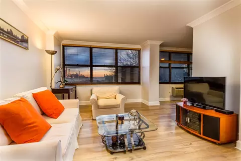 7000 Blvd E #12D, Guttenberg, NJ 07093
