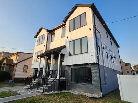 182 Centre Ave # A, Secaucus, NJ 07094