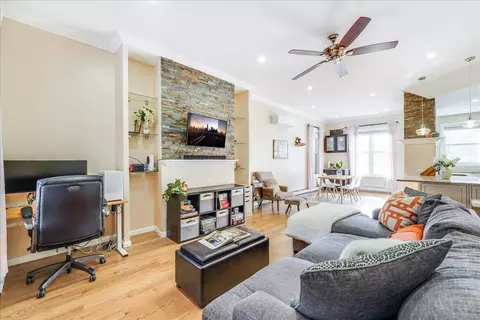 67 Oak St, Jersey City, NJ 07304