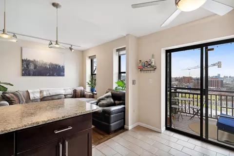 102 Ogden Ave #304, Jersey City, NJ 07307