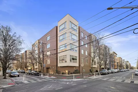635 6th St #4A, Hoboken, NJ 07030