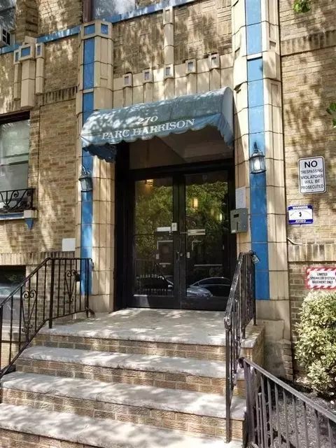 270 Harrison Ave #202, Jersey City, NJ 07304