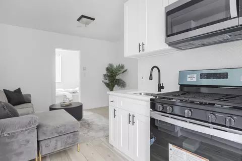 301 3rd St #1, Jersey City, NJ 07302