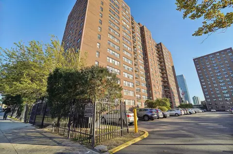 225 St Pauls Ave #2P, Jersey City, NJ 07306