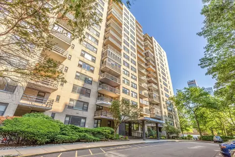 201 St Pauls Ave #12L, Jersey City, NJ 07306
