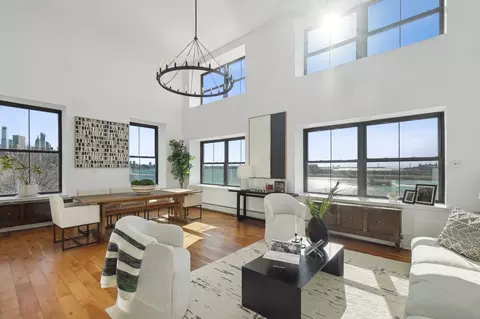 1 Greene St #303, Jersey City, NJ 07302