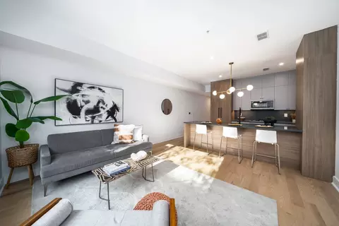310 3rd St #1, Jersey City, NJ 07302