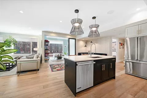 722 Jefferson St #2B, Hoboken, NJ 07030
