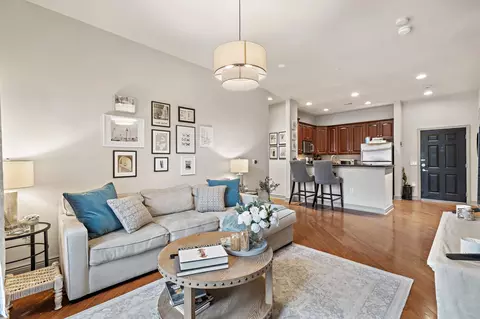 7400 River Rd #121, North Bergen, NJ 07047