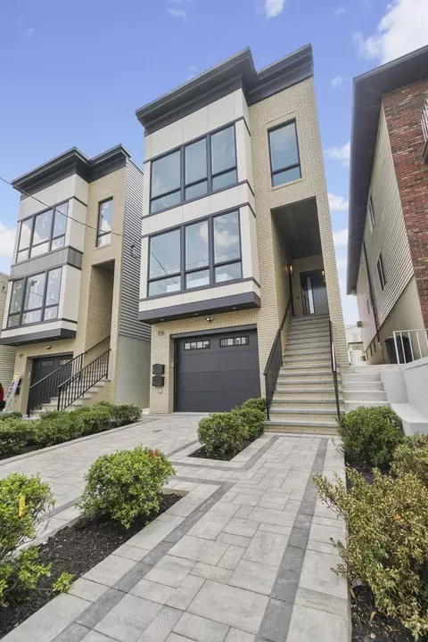 177 Griffith St #1, Jersey City, NJ 07307