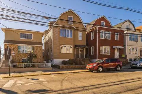 104 Bergen Ave, Kearny, NJ 07032
