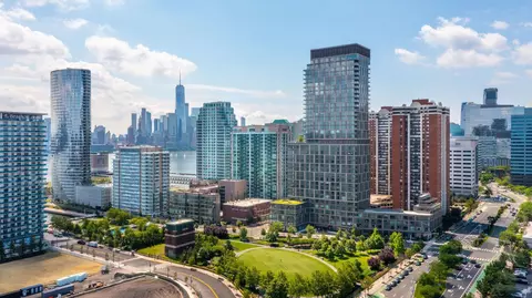 75 Park Ln S #2303, Jersey City, NJ 07310