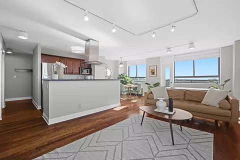 100 Manhattan Ave #2117, Union City, NJ 07087