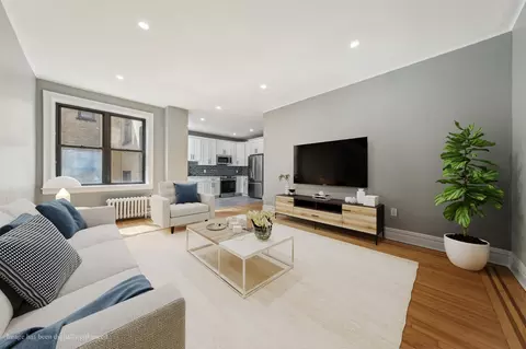 131 Kensington Ave #C3, Jersey City, NJ 07304