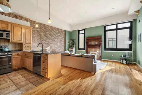 530 Gregory Ave #410C, Weehawken, NJ 07086