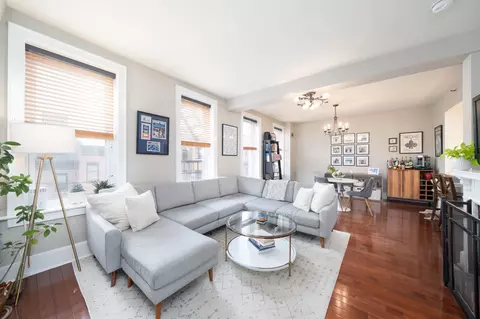 215 Bloomfield St #3W, Hoboken, NJ 07030