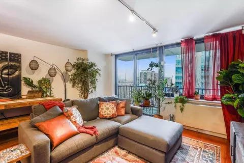 700 Grove St #7A, Jersey City, NJ 07310