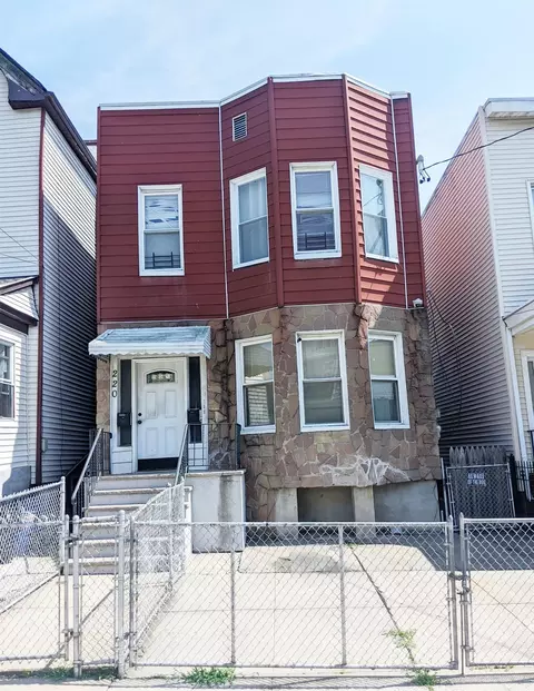 220 Wilkinson Ave, Jersey City, NJ 07305