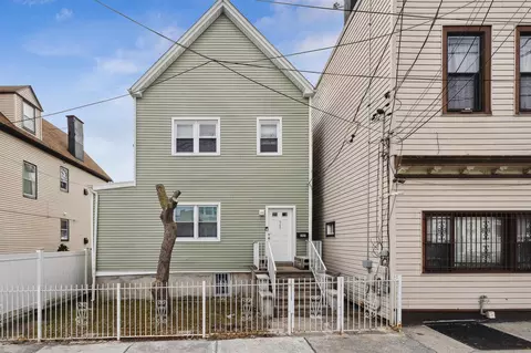 547 61st St, West New York, NJ 07093