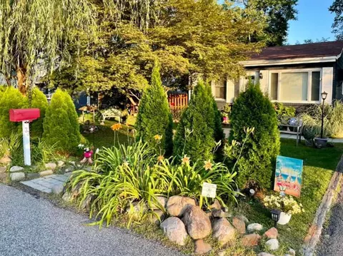 33 South Rd, Wayne, NJ 07470