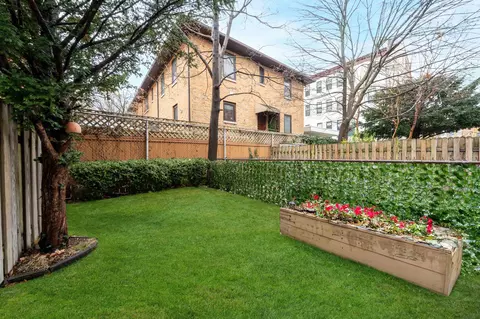 345 7th St #1R, Jersey City, NJ 07302