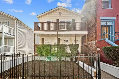 334-336 Halladay St, Jersey City, NJ 07304