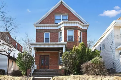 94-96 W 31st St, Bayonne, NJ 07002