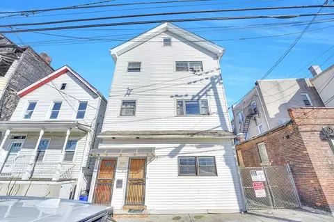 102 Greenville Ave, Jersey City, NJ 07305