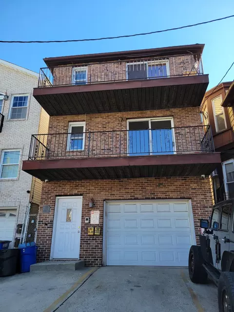 3510 Kennedy Blvd, Union City, NJ 07087