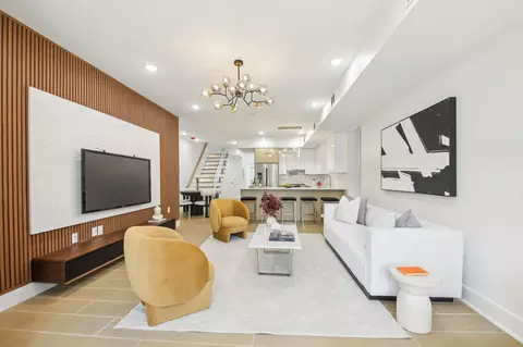 9 Pierce Ave #1, Jersey City, NJ 07307