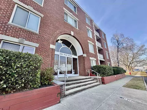 200 Park Rd #A2, Bayonne, NJ 07002