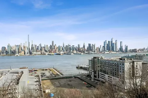 1055 Blvd E #E7, Weehawken, NJ 07086