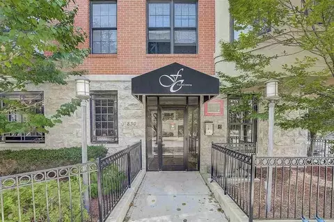 830 Monroe St #4G, Hoboken, NJ 07030