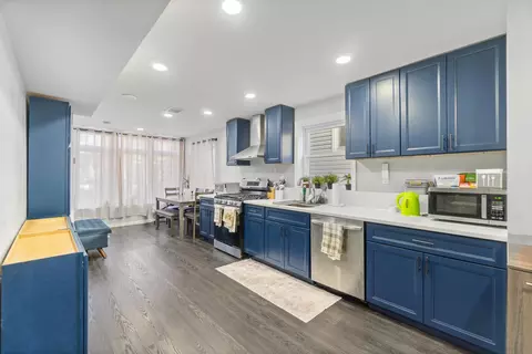 225 Freeman Ave, Jersey City, NJ 07306