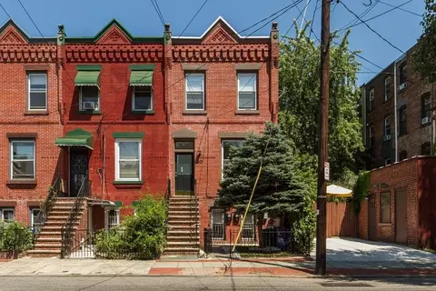 30 Astor Pl, Jersey City, NJ 07304